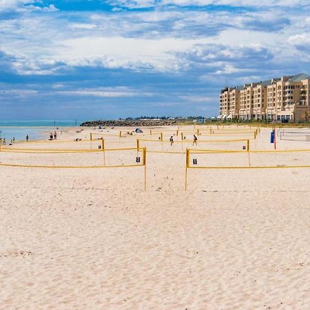 Beachside Luxury Apartments One & Two Bedroom In Beachfront Oaks Pier Building Glenelg Ngoại thất bức ảnh
